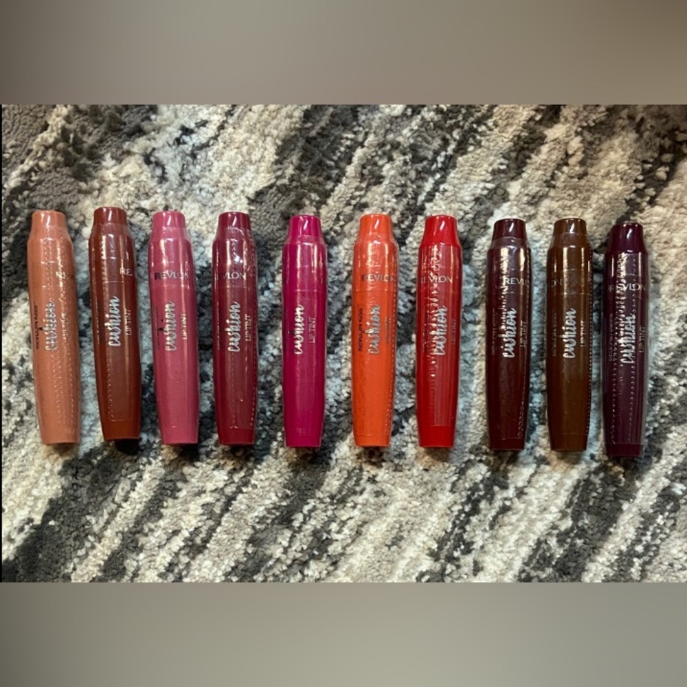 Revlon Kiss Cushion Lip Tint